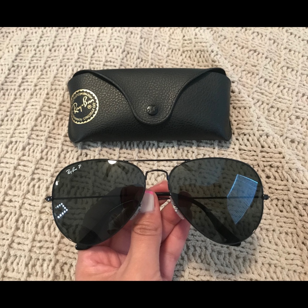Black Rayban Aviators